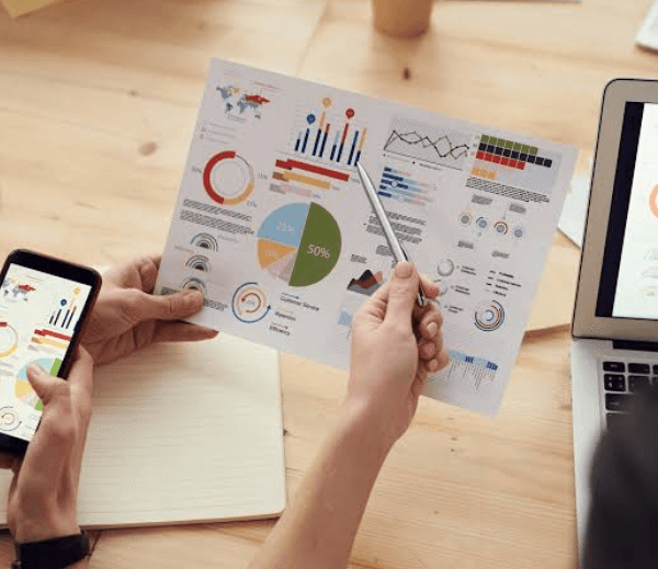 Why Outsourcing to Business Accountants Saves Time and Money